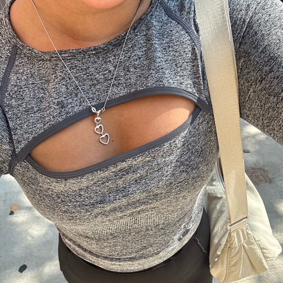 Victorias Secret Pink Work Out Top - Picture 2 of 2